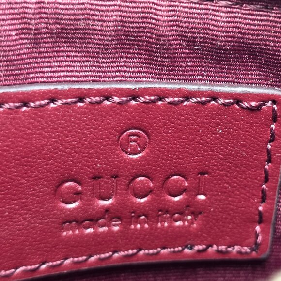Gucci GG Marmont Zip Key Pouch in Rosso Ancora Red Matelasse Chevron Leather - Picture 6 of 7